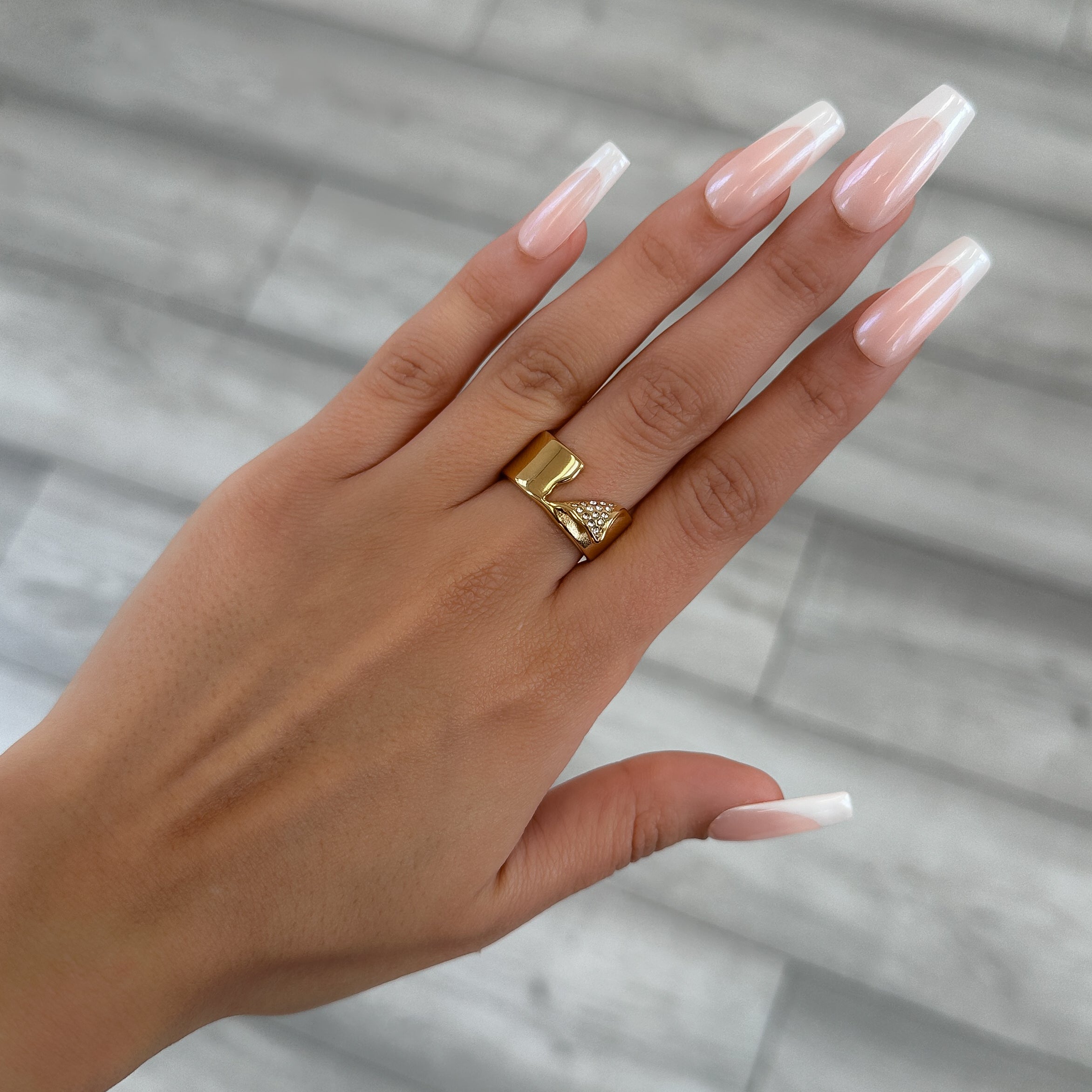 Zuri Cut Out Band Ring